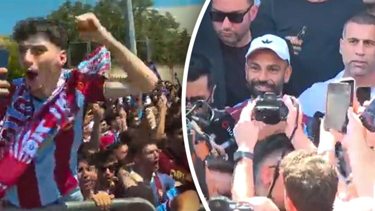 Voetballer Mohamed Salah door honderden fans extreem enthousiast onthaald en toegejuicht