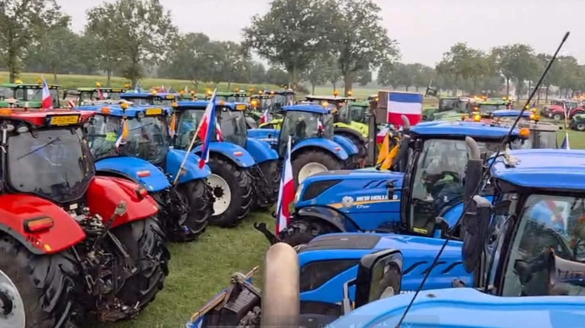 LIVE | Honderden boeren met trekkers weg op voor ’Drentse Stikstofmars’: alle gemeentehuizen kunnen bezoekje verwachten
