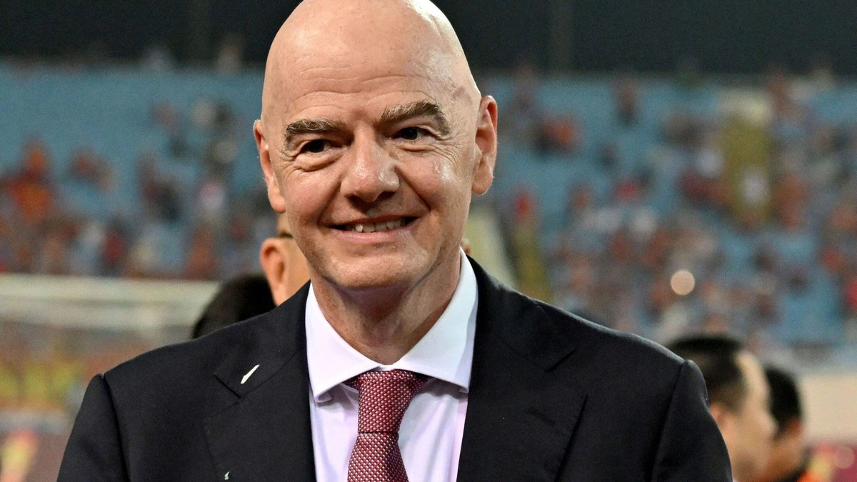 UEFA bereidt strafrechtelijke procedures voor tegen FIFA-voorzitter Gianni Infantino