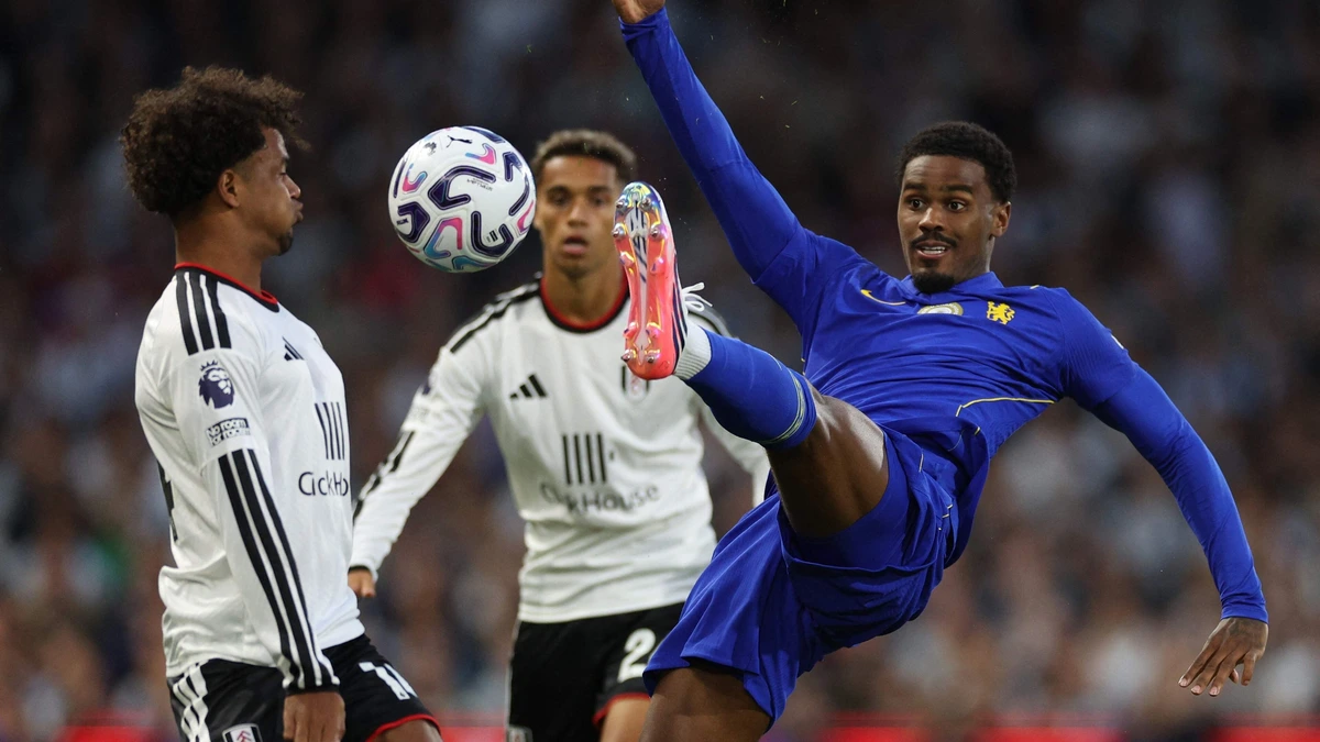 Jorrel Hato grijpt met Chelsea volle pond op bezoek bij Fulham
