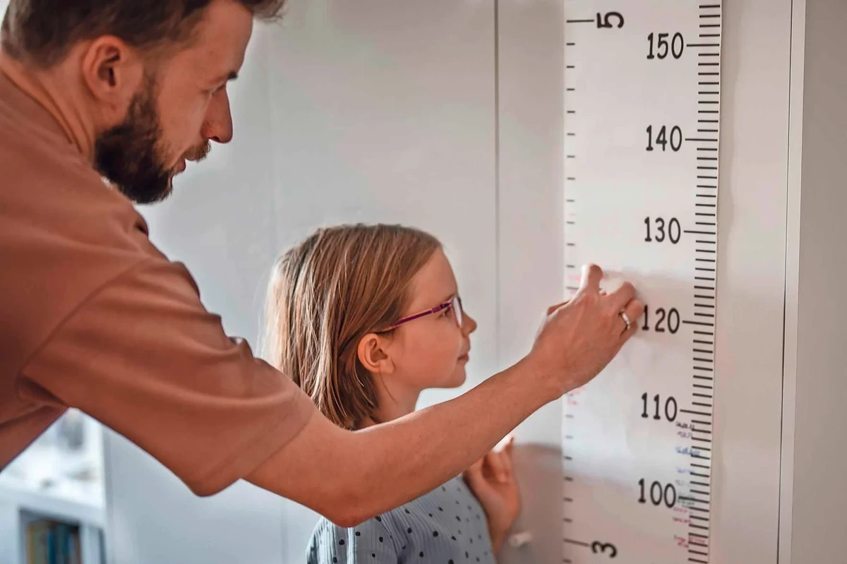 Groeien kinderen meer in de zomervakantie, of lijkt dat alleen maar zo?