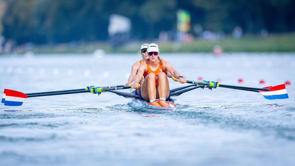 Roos de Jong en Benthe Boonstra grijpen na bloedstollende strijd zilver in dubbeltwee