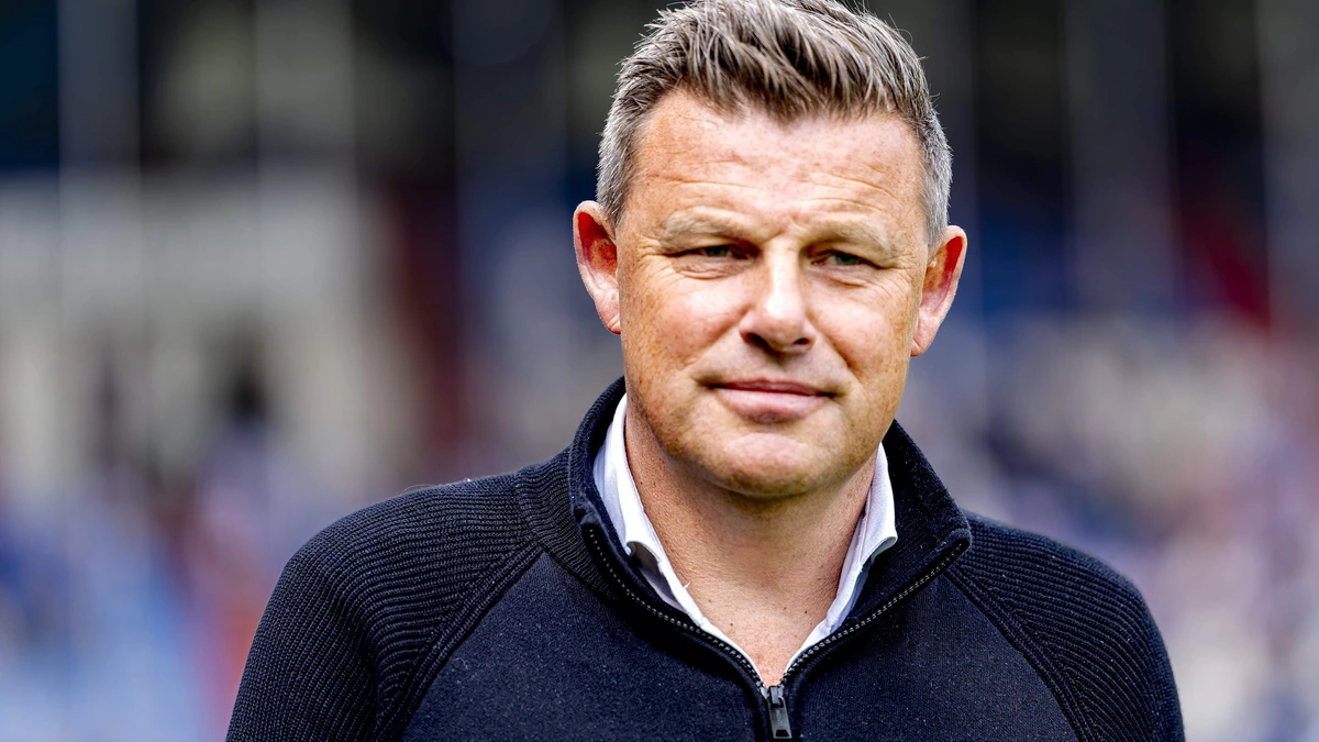 Mark van Bommel en Peter Bosz vormen tactische blauwdruk van John Stegeman bij Willem II