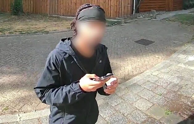 Nepagent steelt 35.000 van vrouw (76) in Limburg, spaargeld was bestemd voor de kleinkinderen