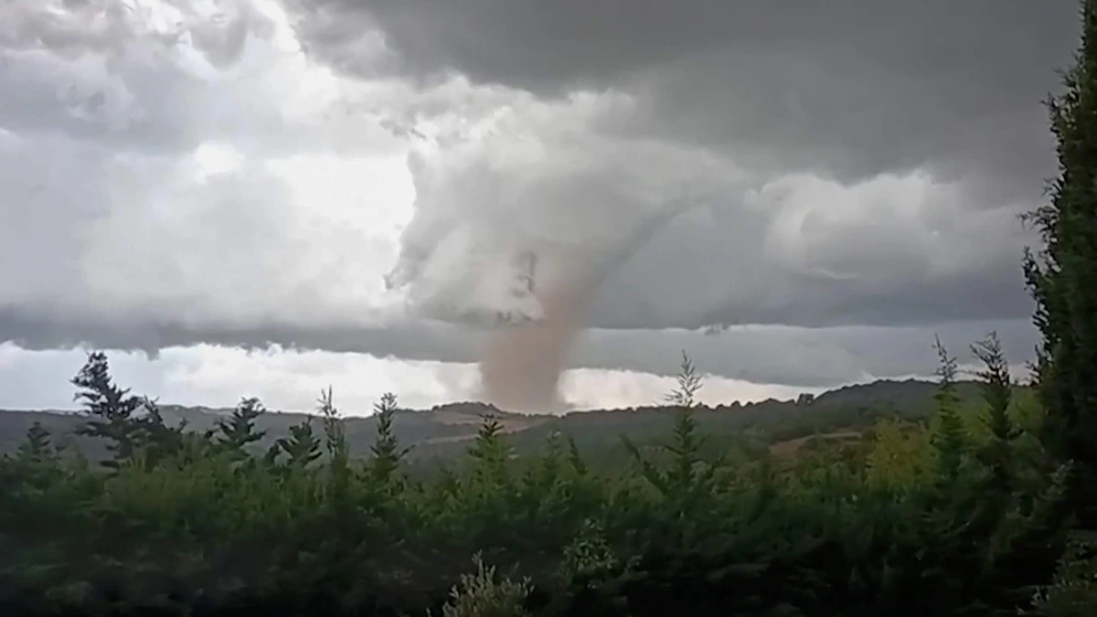 Hoe ontstaat een verwoestende tornado zoals in Frankrijk en moeten wij daar in ons land ook voor vrezen?