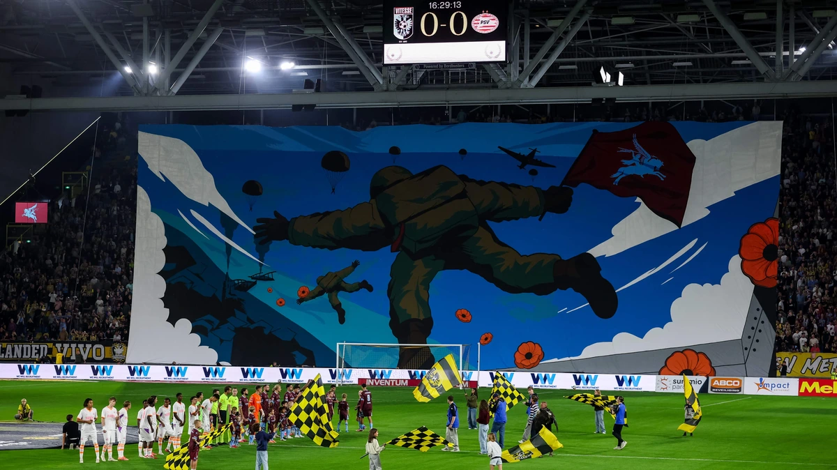 Vitesse boekt in Keuken Kampioen Divisie bij ’Airborne-duel’ zege op Jong PSV