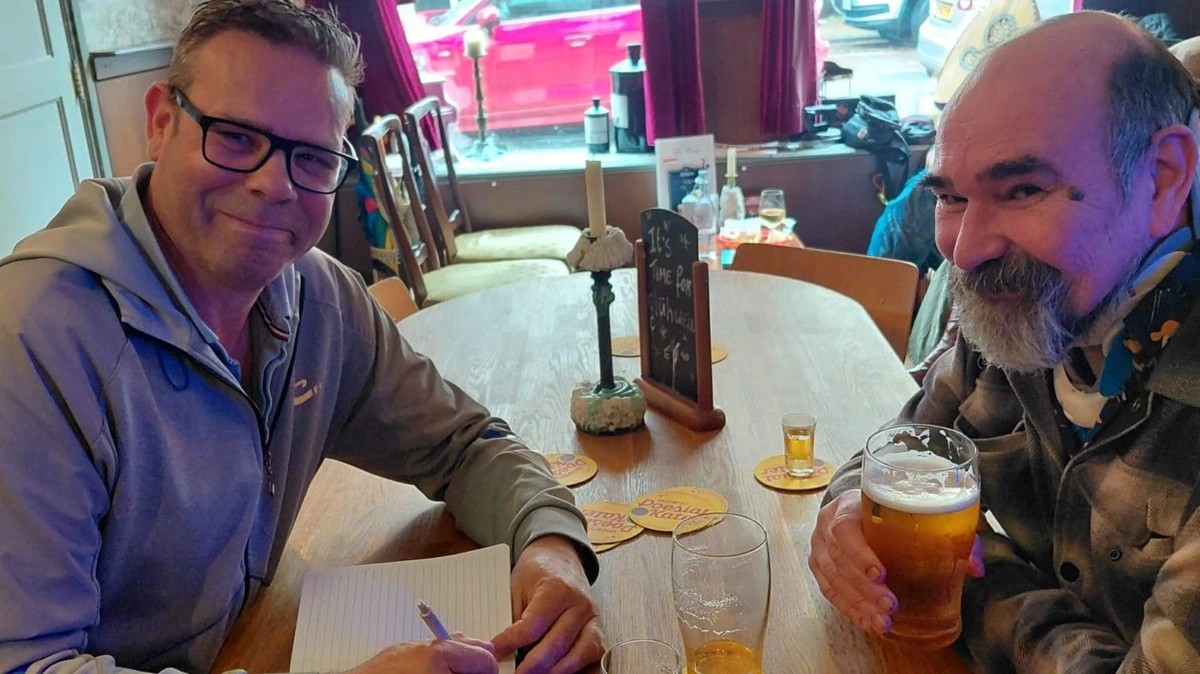 Cees Geel brak maanden voor zijn onverwachte overlijden zijn rug bij val van de trap: ’Hij had zichtbaar pijn’