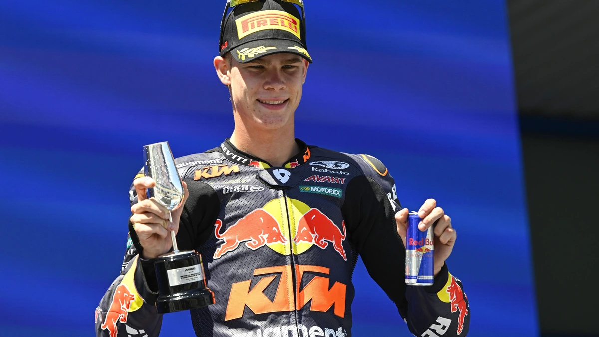 Collin Veijer (21) racet ook volgend jaar in Moto2 bij Red Bull KTM Ajo