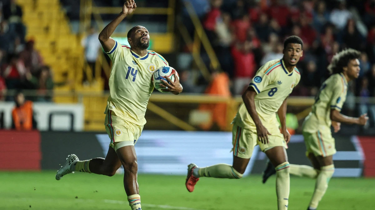 Dick Advocaat begint Nations League met Curaçao met miraculeuze zege op bezoek bij Costa Rica
