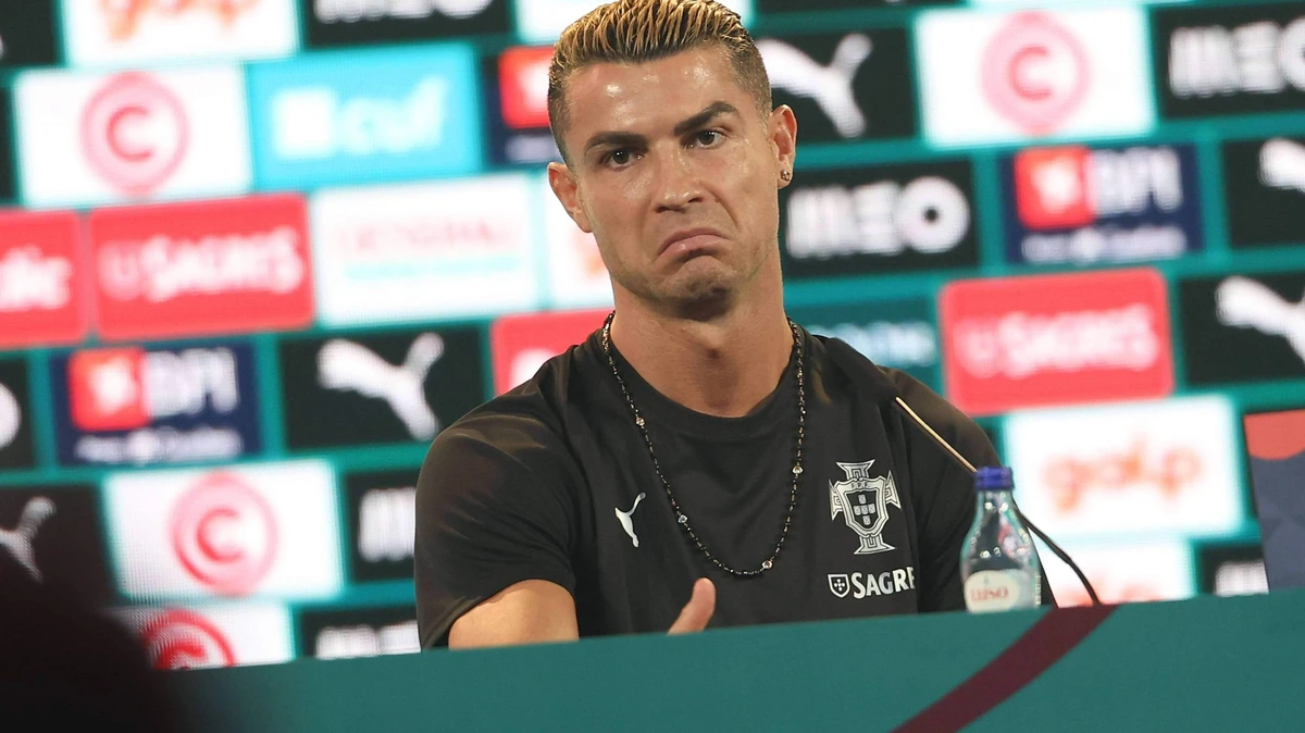 Cristiano Ronaldo spreekt tegen dat 1000e doelpunt een obsessie is, maar: ’Ik ga dat doel bereiken’