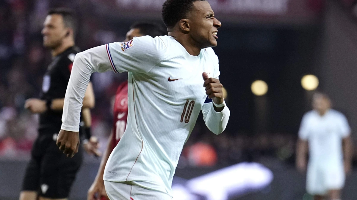 LIVE interlandvoetbal | Zorgen in Frankrijk om Mbappé bij winnend debuut Zidane, Ajacied Ouazane(17) debuteert voor Marokko