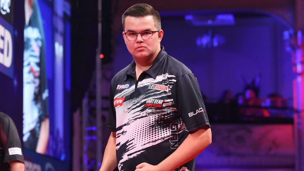 Gian van Veen klopt Dirk van Duijvenbode bij World Grand Prix, ook Niels Zonneveld en Jermaine Wattimena naar tweede ronde