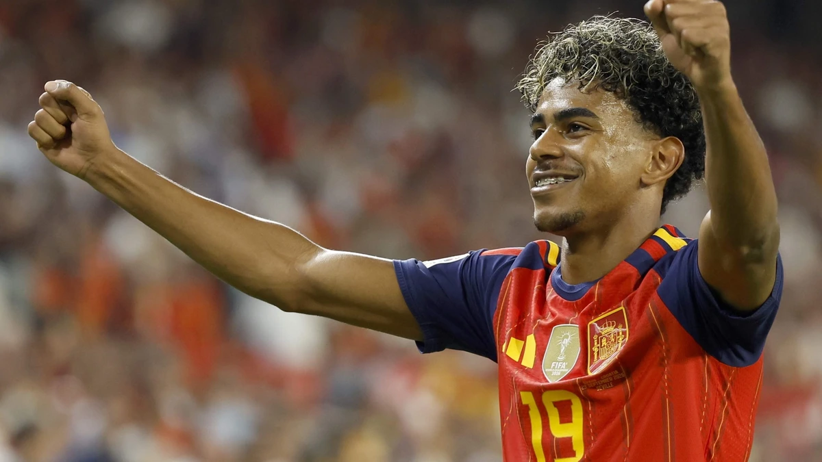 Lamine Yamal gaat zelf niet mee in hype, maar Spaanse media zijn duidelijk: ’Hij verdient de Gouden Bal’