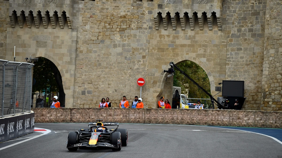 Tijdschema Grand Prix van Azerbeidzjan: Max Verstappen & co op donderdag al in actie