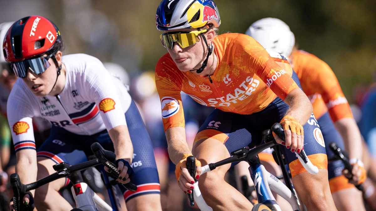 LIVE WK wielrennen | Demi Vollering valt aan, grijpt ze de wereldtitel?