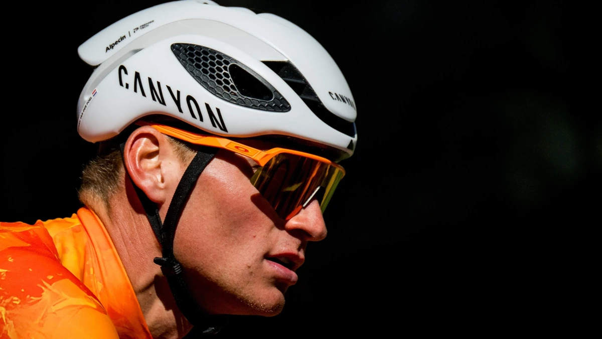 Mathieu van der Poel grijpt brons na waanzinnig WK wielrennen, Brandon McNulty pakt wereldtitel