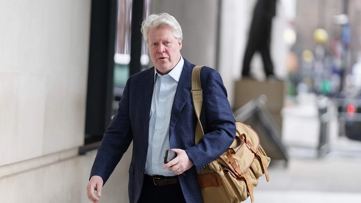 Broer Diana claimt in explosief interview grootste lasterverhalen over koning Charles te hebben verzwegen: ’Ooggetuige van de geschiedenis’