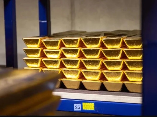 L’Olanda sposta 86 tonnellate d’oro dal Nordamerica a Londra: «Dobbiamo esser pronti a crisi geopolitiche»