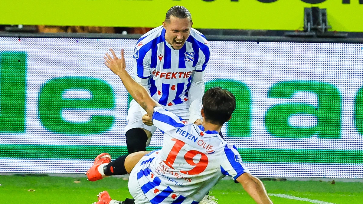 Overtuigend Heerenveen laat weinig heel van Sparta, ADO na gelijkspel tegen Cambuur nog altijd zonder zege