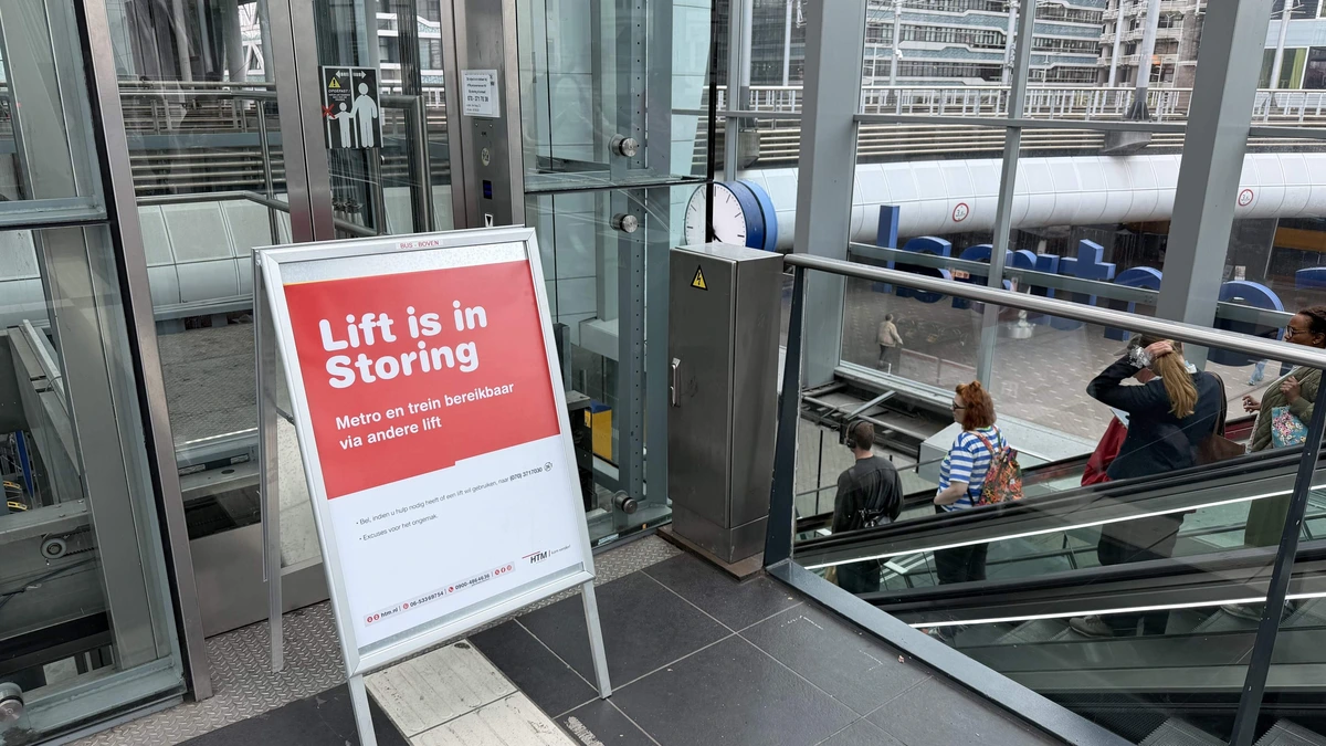 ProRail strijdt tegen ’hardnekkige’ storingen in stationsliften en roltrappen: ’Vernieling kost soms een ton’