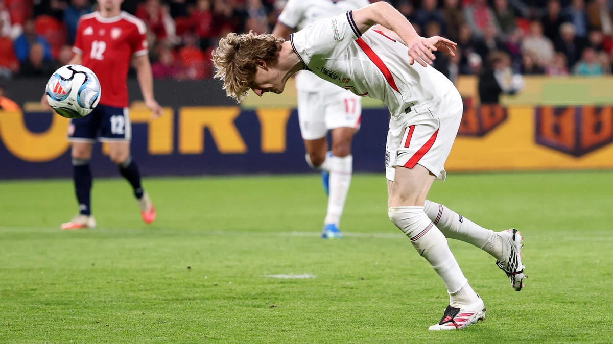 LIVE interlandvoetbal | Engeland op voorsprong tegen tiental Tsjechië, Kroatië jaagt in Spanje op nieuwe gelijkmaker