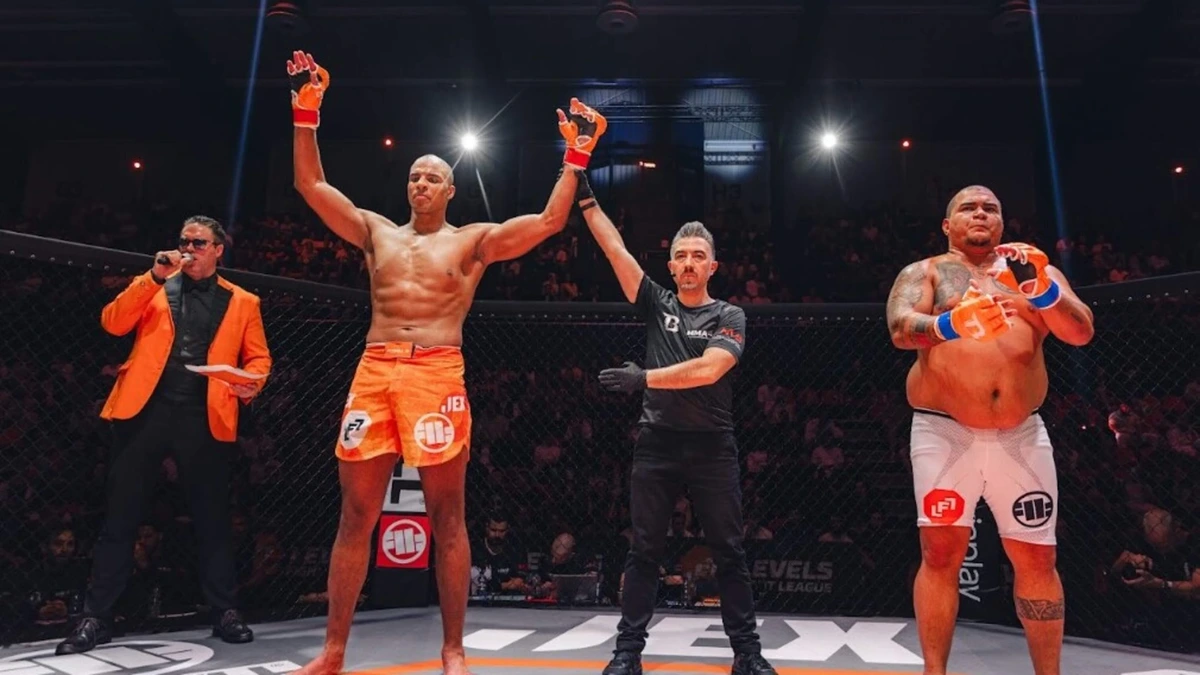 Alles voor de show: eerste MMA-gevechten Levi Rigters en Roy Meyer hebben weinig met topsport te maken