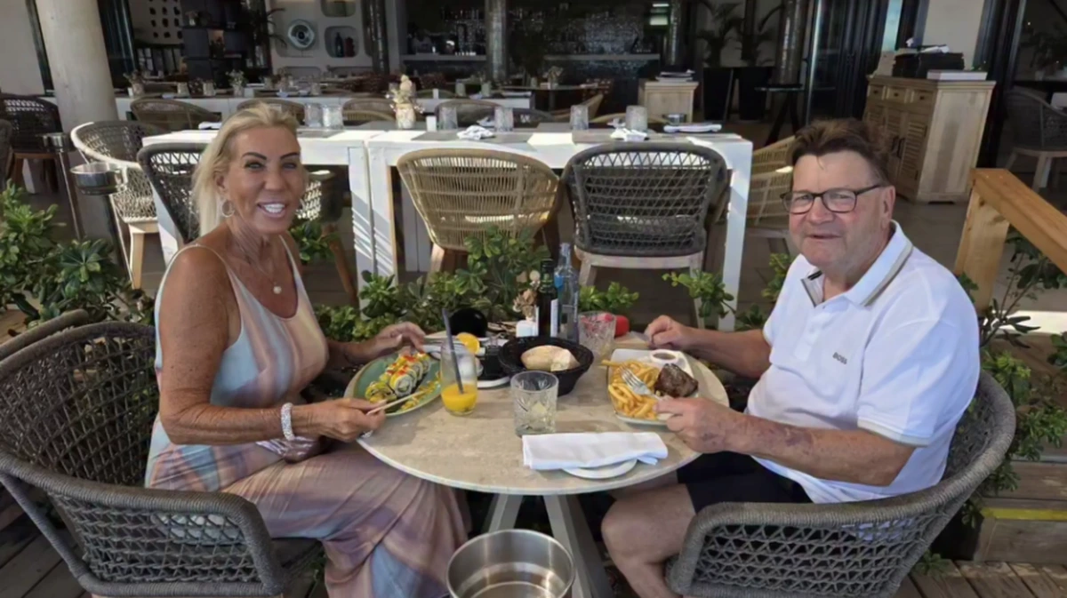 B&B vol liefde-deelnemers Caroline en Arie bevestigen relatie: ’We hebben aan één blik genoeg’