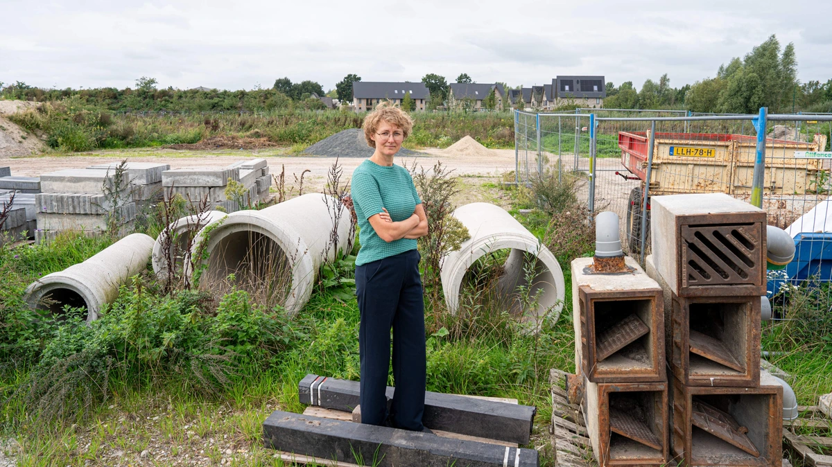 Konijnen en hazen dwarsbomen nieuwbouwwijk Renswoude: ’Dit is tenenkrommend en bureaucratie ten top’