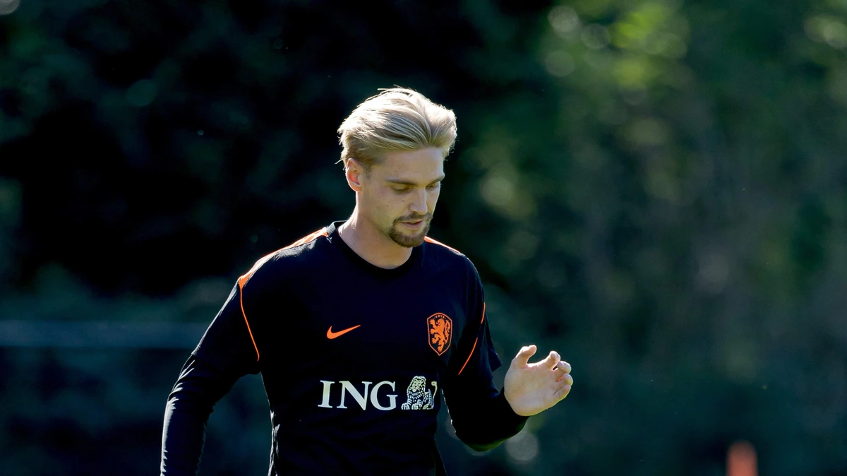 Kenneth Taylor vecht zich terug bij Nederlands elftal: ’Als ik tevreden ben over mijn trainingen, is mijn eerste doel bereikt’