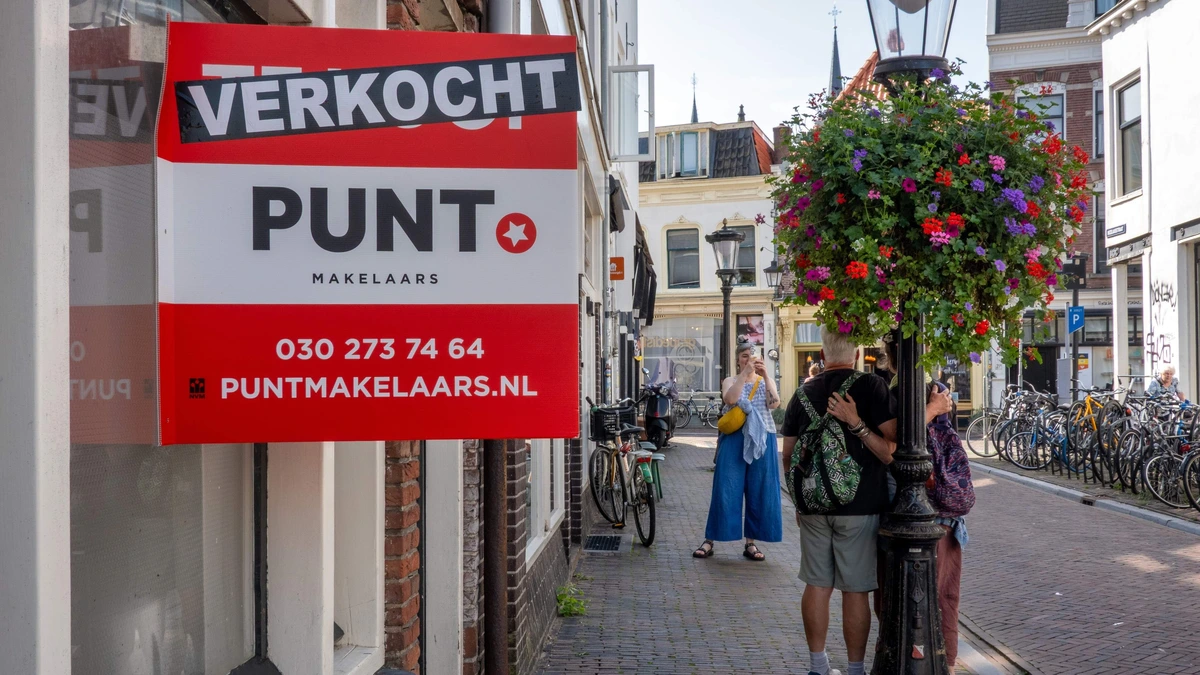 Bank voorziet verdere afkoeling huizenmarkt: ’Ook groeiend risico op lokale prijsdalingen’