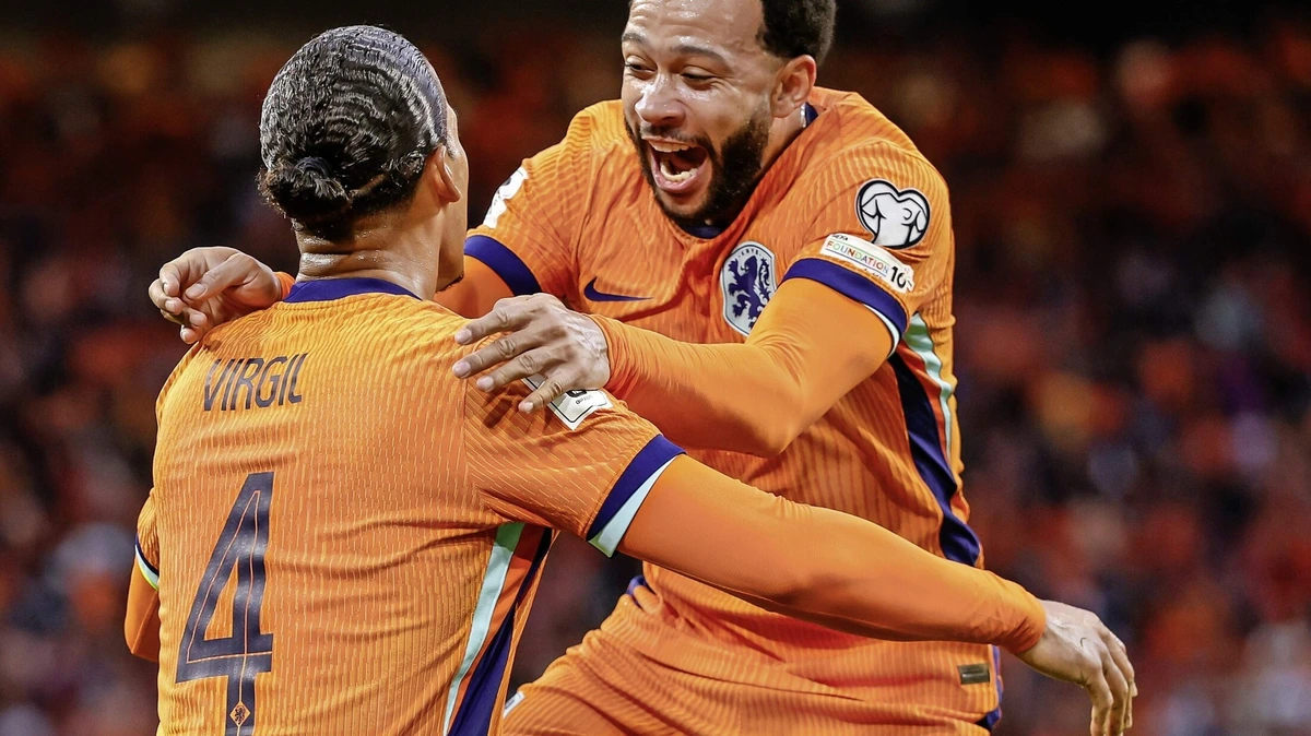 Xavi vond gesprek met Memphis Depay het lastigst: ’Ik heb een goede band met hem’