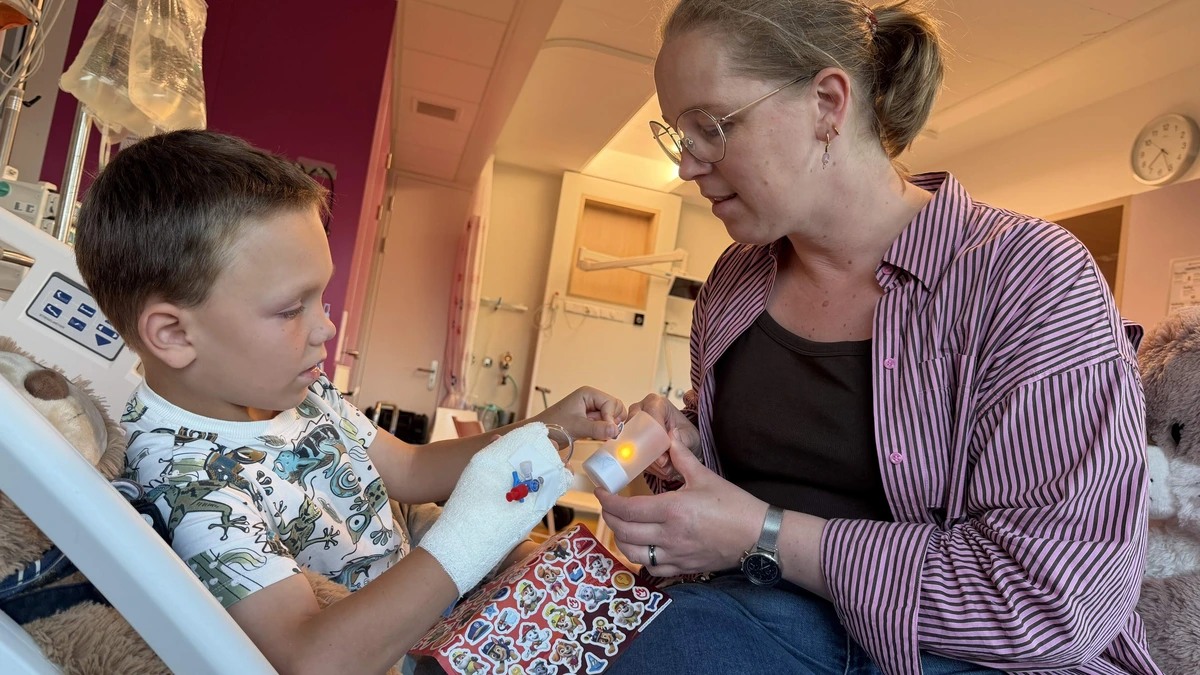 Kasper (6) kreeg een nier van vader Daan en daarmee een nieuw leven: ’Maar hij zal nooit genezen van zijn zeldzame ziekte’