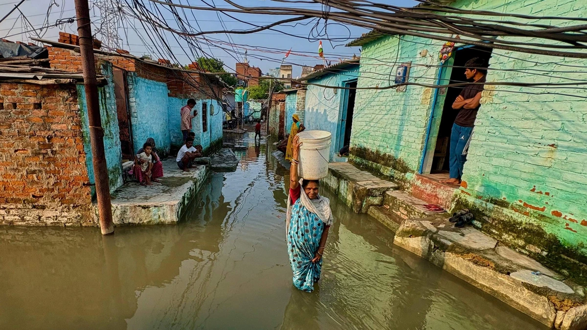 Meer dan honderd doden in Nepal en India na noodweer