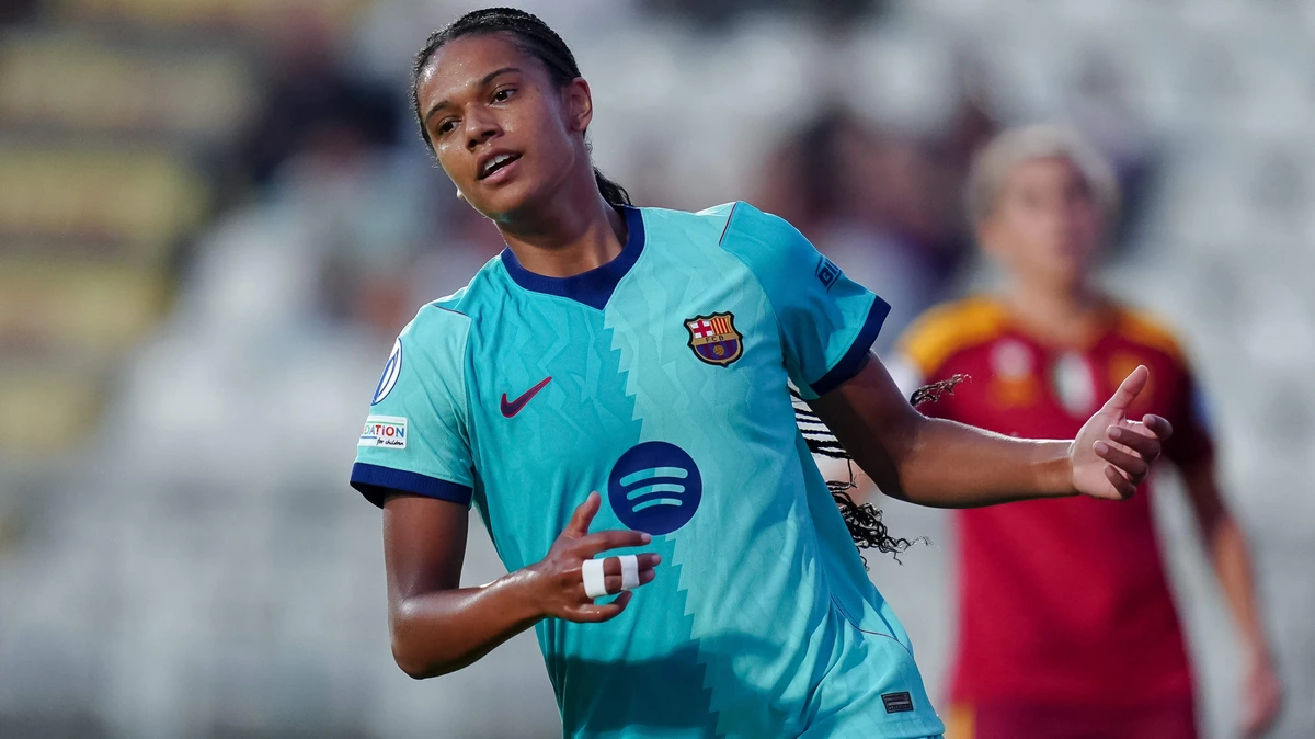 FC Barcelona met Esmee Brugts en Renee van Asten klopt AS Roma ruim in Champions League