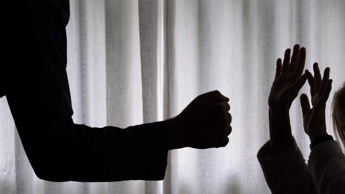 Onderzoek: iets meer Nederlanders hebben begrip voor slaan vrouw