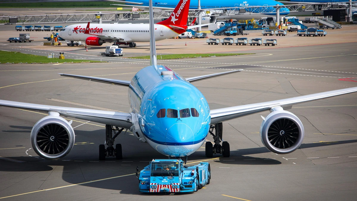 Schiphol mag door met krimp van aantal grondafhandelaren: ’Korter wachten bij de bagageband’