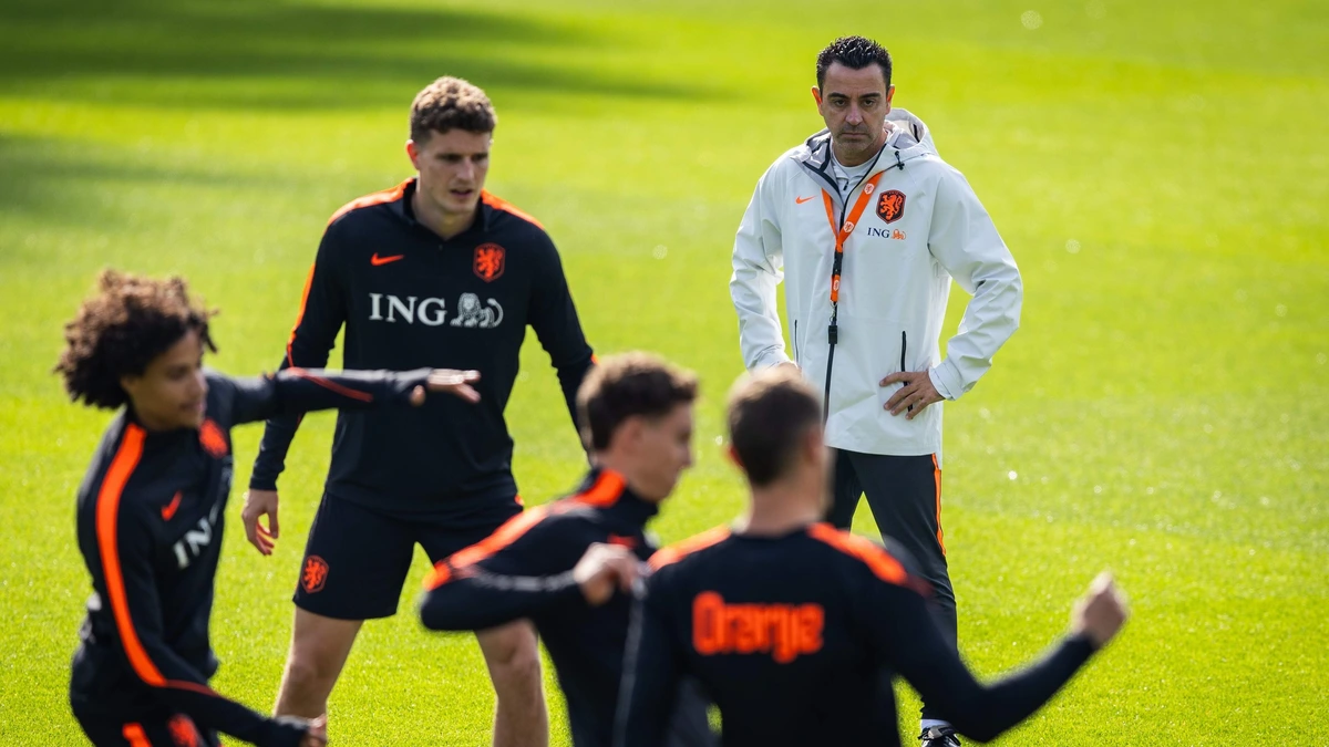 Xavi hint op andere namen bij het Nederlands elftal tegen Servië: ’Ik zal mijn team wat verversen’