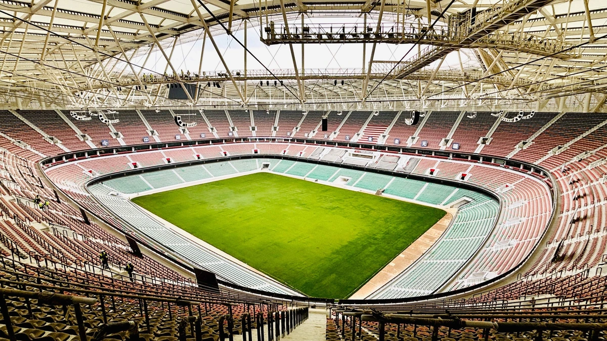 Ajax opent nieuw megastadion in Kenia met kraker tegen Bayern München