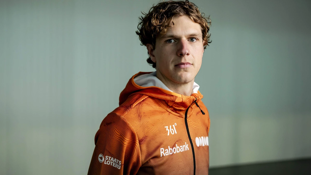Teun Boer wordt onderuitgereden door Jens van ’t Wout en mist zo eerste World Tour-zege op 500 meter