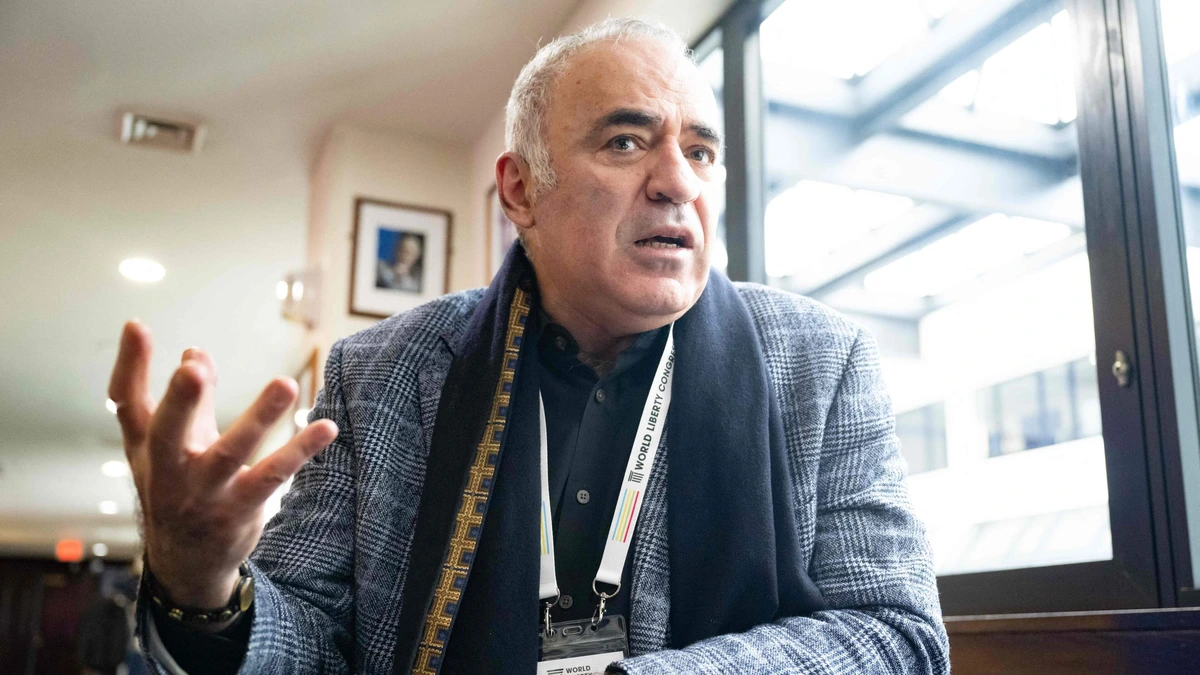 LIVE | Schaakgrootmeester Kasparov zegt op dodenlijst Kremlin te staan: ’Niet verbaasd, desondanks geschokt’