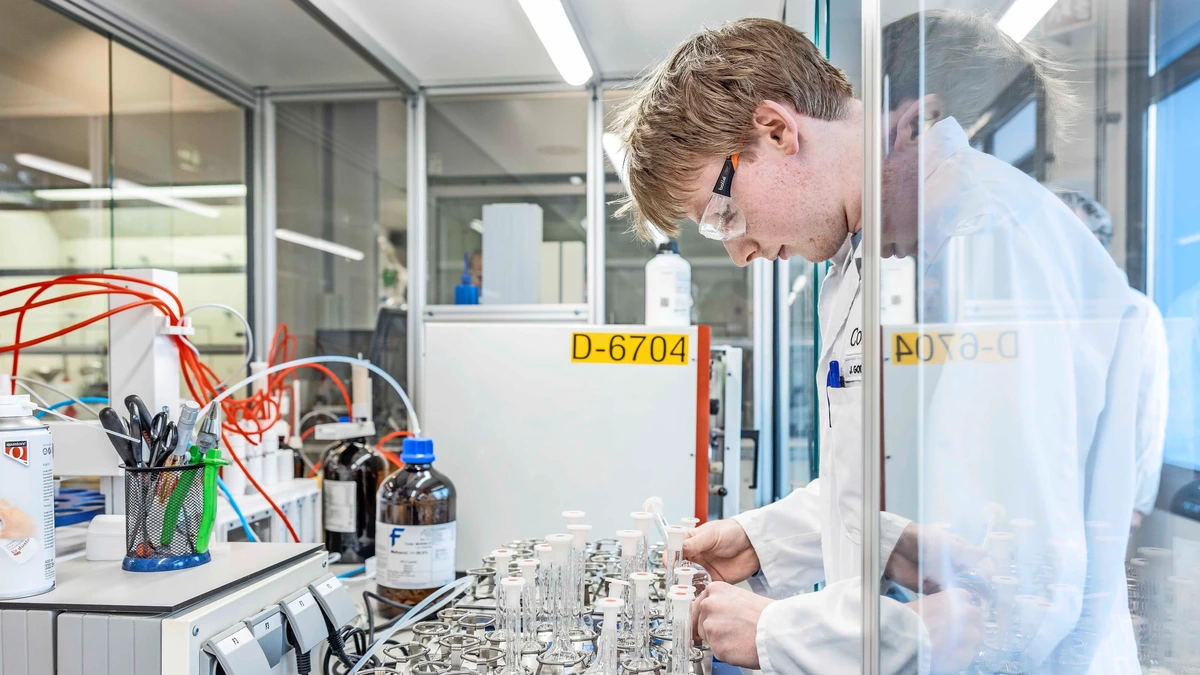 Biochemiebedrijf Corbion haalt bioplastics uit etalage, toont fors herstel in derde kwartaal