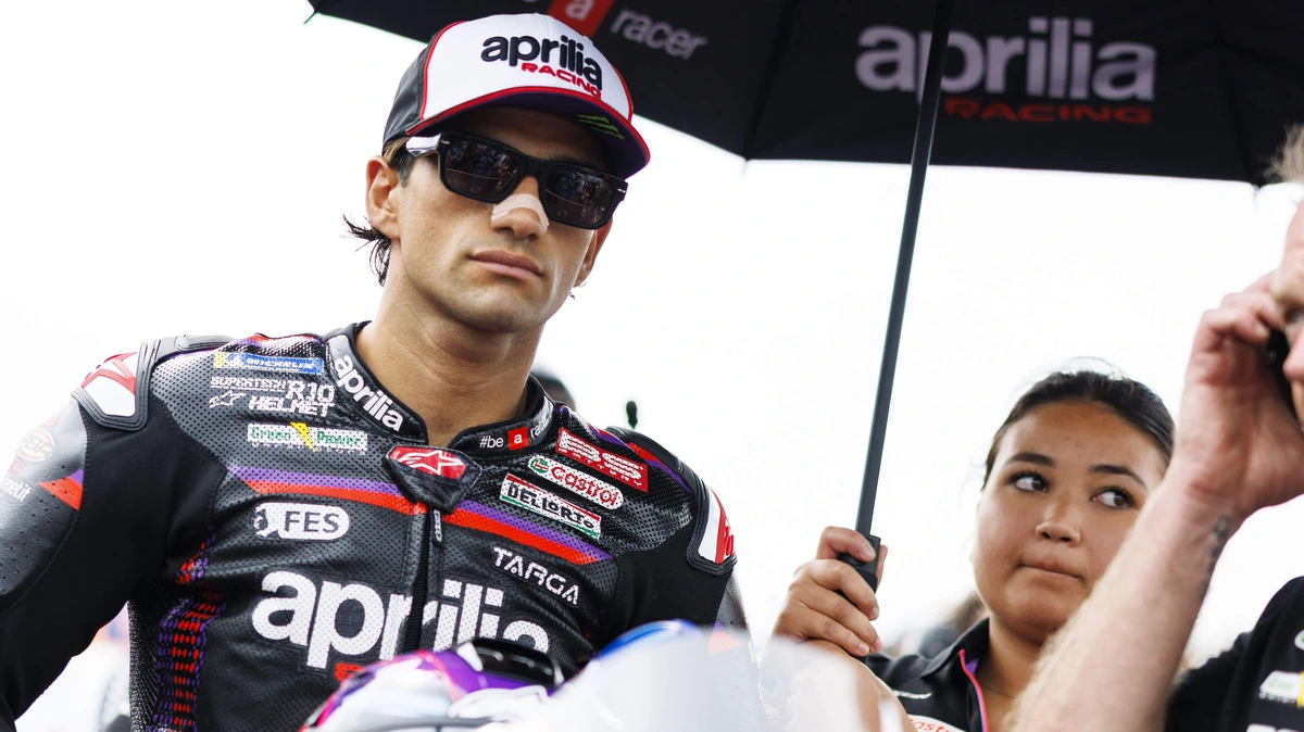 MotoGP-coureur Jorge Martín brak zaterdag zijn pols, maar denkt tóch aan racen in Maleisië komend weekeinde