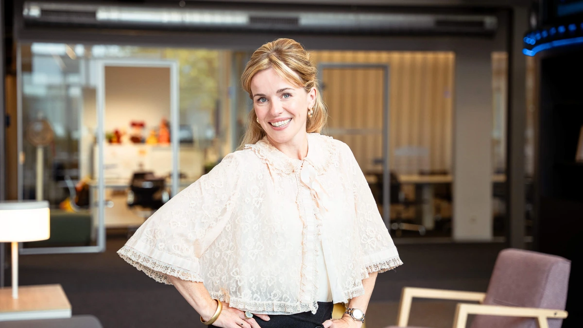 Josje Huisman keert voor even terug naar K3: ’Mijn zoon ziet mij straks voor het eerst zo optreden’
