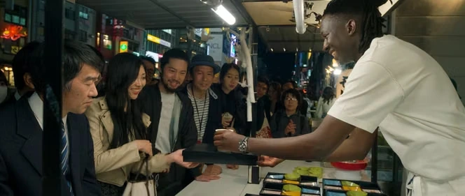 « Food Samouraï », sur Disney+ : quand Mory Sacko s’initie à la gastronomie japonaise
