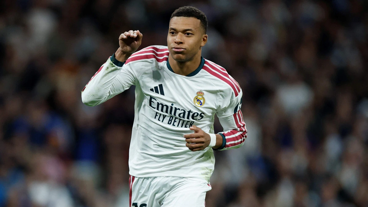 Kylian Mbappé tovert bij winnend Real Madrid tegen Sevilla, maar is ook schuldig aan tegengoal