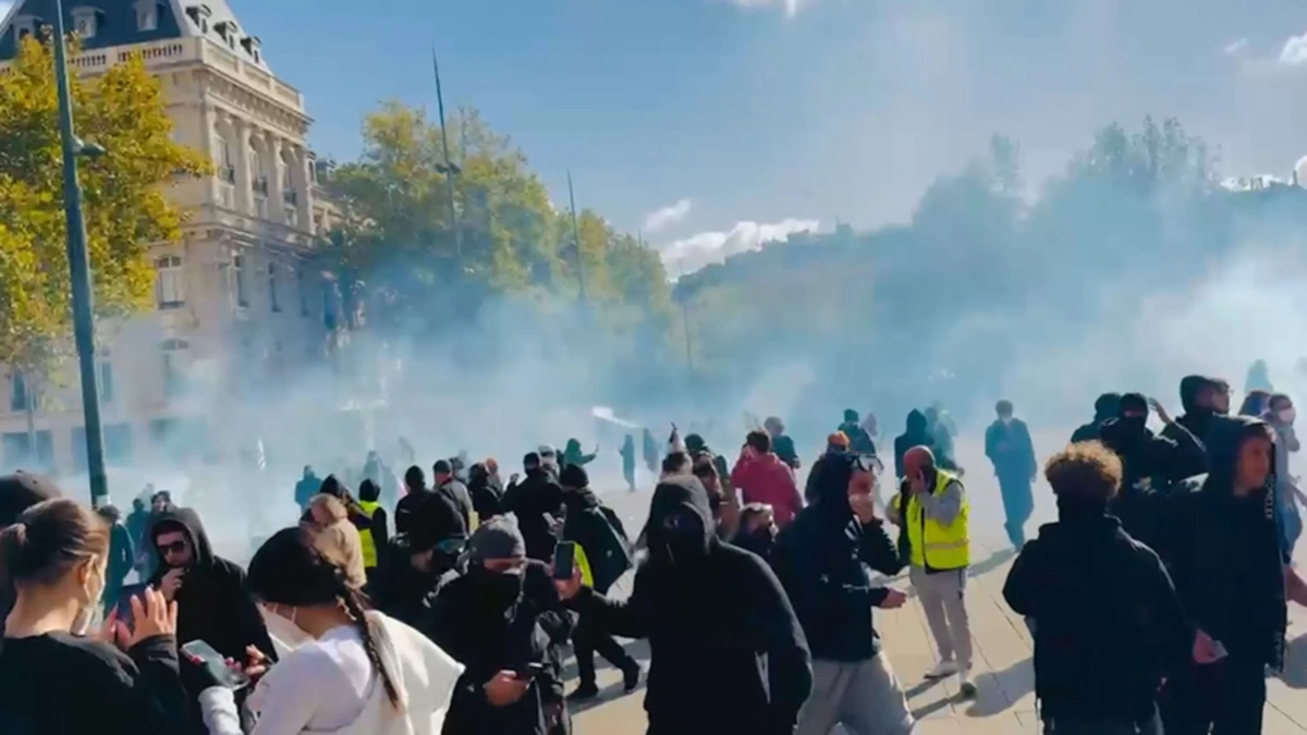 Traangas en confrontaties met politie: zo verlopen demonstraties Parijs