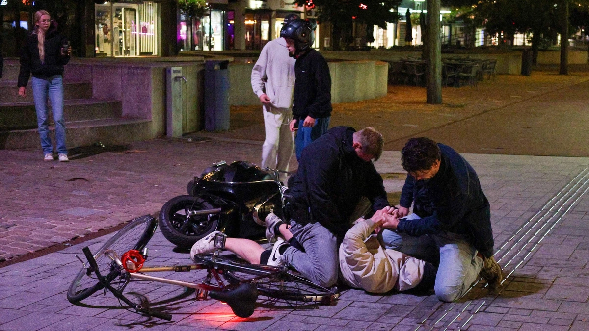 ’Extreem grote groep’ jongeren terroriseert dagenlang Hoogeveen, gemeente is het spuugzat: ’Waar zijn die ouders?’