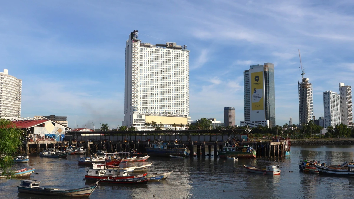 Zeer zware aardbeving voor kust van Panama, paniek in hoofdstad
