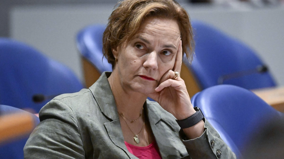Staatssecretaris Tielen wil direct verbetering zien bij omstreden Haga Lyceum: ’De maat is vol’