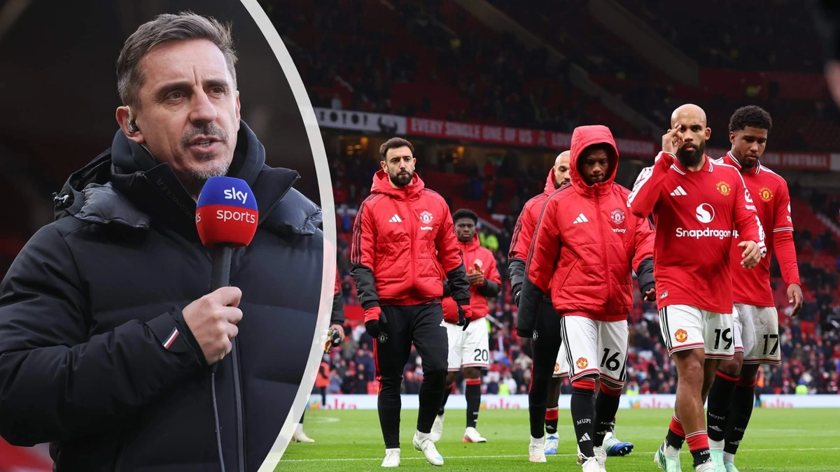 Woedende Gary Neville maakt gehakt van falende Manchester United-spelers ’die niet op tijd naar bed gaan’